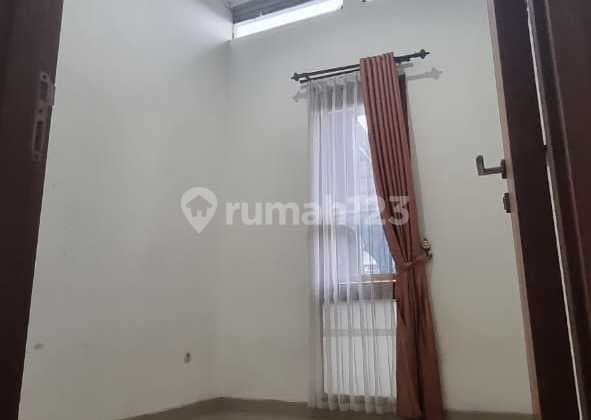 Rumah Bagus Unfurnished SHM Buah Batu, Bandung