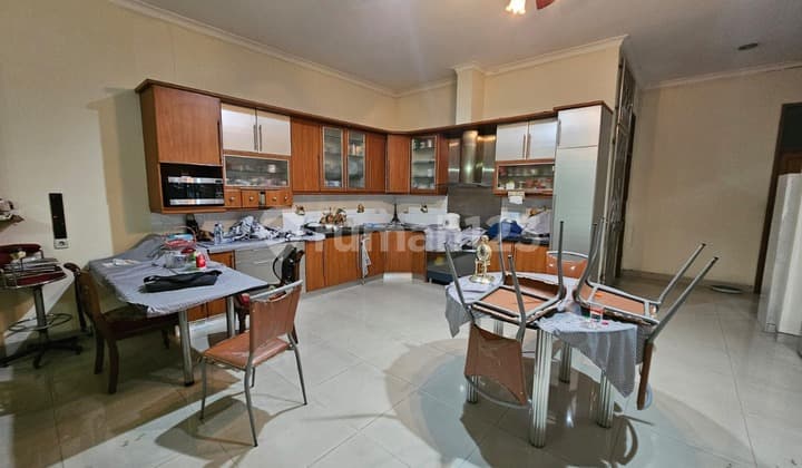 Dijual Property Komersial Lebar Muka 21 M Cocok untuk Bisnis Besar