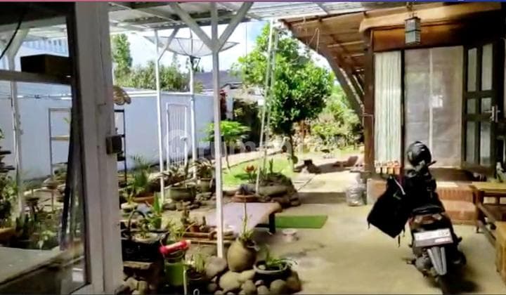 For Sale Minimalist Wooden Villa in Cihideung Parongpong Land Area 625M² Certificate Ready