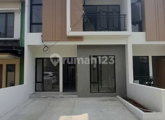 Rumah di Kirana Residence, Serpong, BSD, Tangerang Selatan