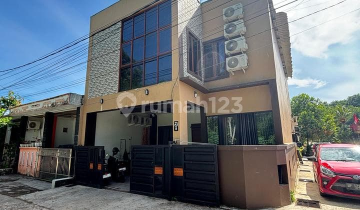 Dijual Rumah Kos Furnished, Full Penghuni di Bukit Kemuning