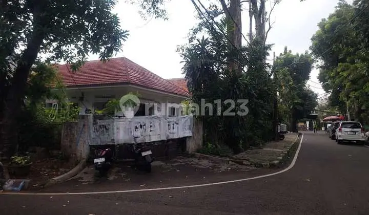 Menteng, Rumah Mewah Klasik Dengan Harga Dibawah Njop