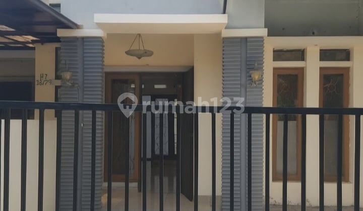 Sewa Rumah Langsung Huni di Cluster Aralia Kota Harapan Indah Bekasi