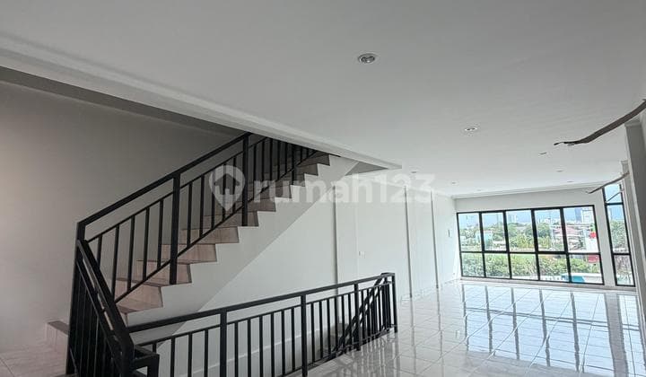 Disewa Ruko Crystal Summarecon Bekasi