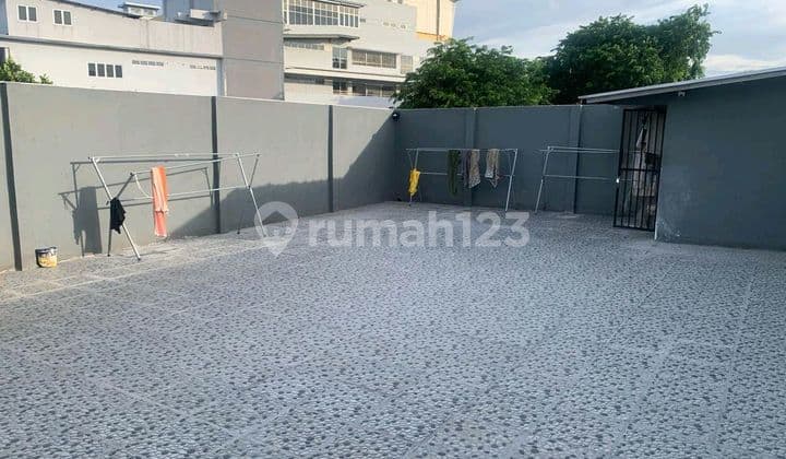 Tempat Kost Rapih Dijual Cuma 5 Menit Ke Summarecon Mall Serpong Dan Belakang Penabur