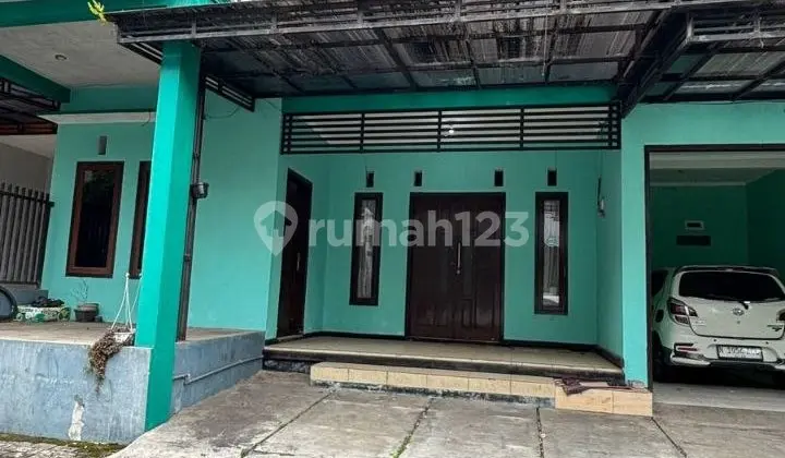 Disewakan Rumah 2 LT Lantai Furnish di Tunggulwulung Malang Dekat Ub