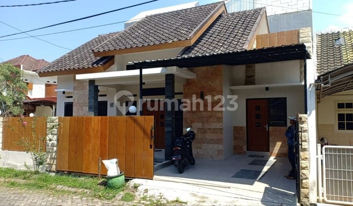 House in Housing Near Suhat Lowokwaru Malang City Close to Campus