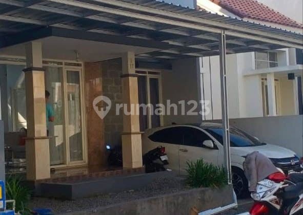 Disewakan Rumah Bersih Tengah Kota di Pandanwangi Blimbing Malang