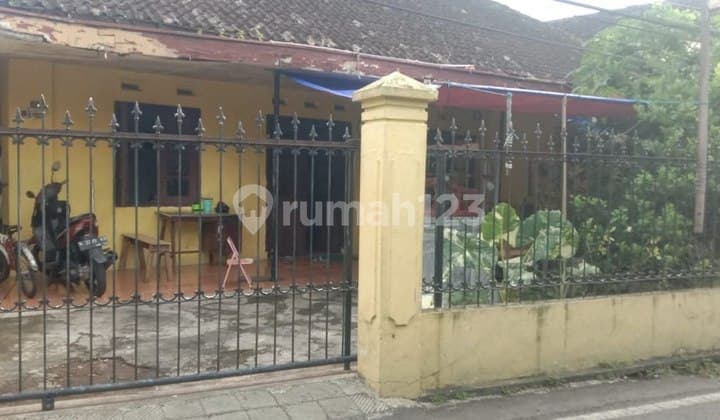 Rumah Dekat Stasiun dan Pasar di Mergosono Kedungkandang Malang