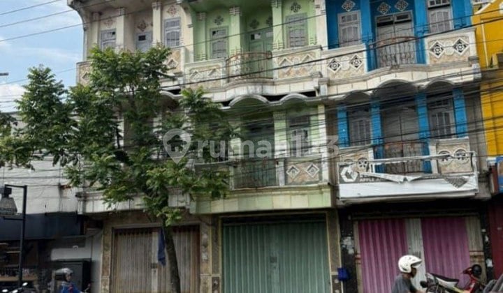 Ruko 3 Lt Strategis Tengah Kota di Klojen Malang