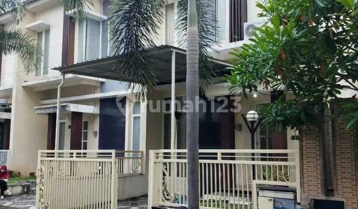 For Rent, Leased 2-Story House In Tasikmadu Housing Area, Close To Brawijaya University, A Step To Suhat Sukarno Hatta, Malang City, Fully Furnished With Furniture.