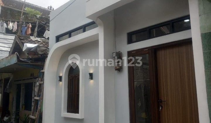 Rumah Selangkah ke Ub dan Suhat di Panjaitan Klojen Malang