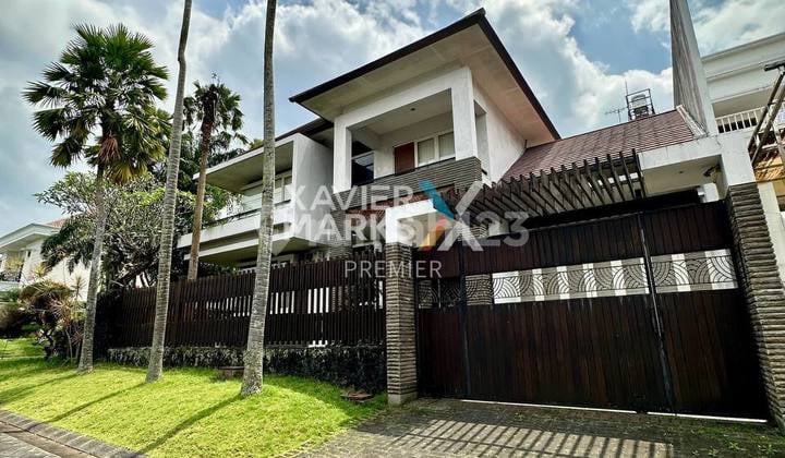 Rumah High Ceiling di Premium Cluster Nieuw Indie Araya Malang