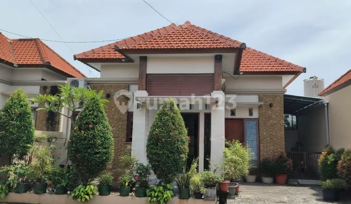 Dijual Rumah Modern Minimalist Full Furnished Siap Huni di Nusa Dua Lokasi Strategis dan Lingkungan Tenang di Pinggir Kota yang Asri.
