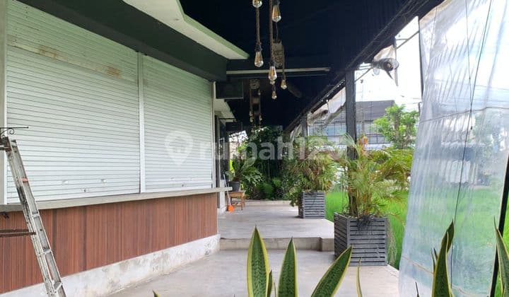 For Rent: Strategic Shop on Kerobokan Main Road, Bali, Area 400 M2