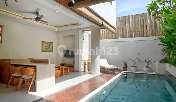 Rent Luxury 2-Storey Villa in Padanggalak Sanur - Fully Furnished