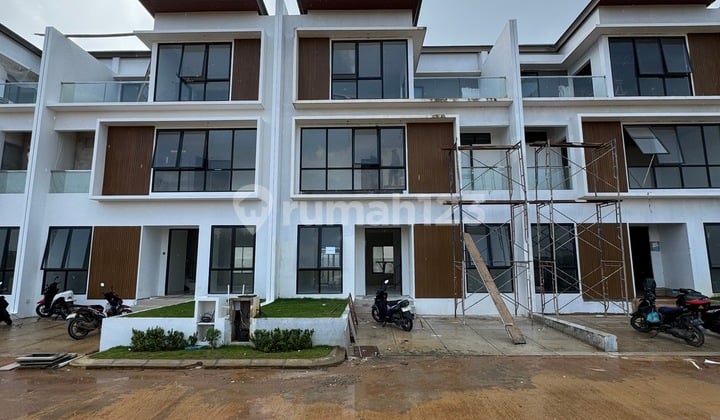 Rumah 3 Lantai Murah