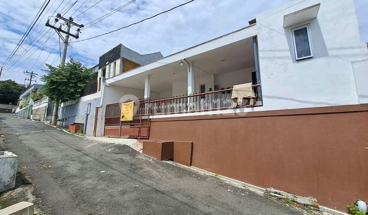 Dijual Kost Cewek Aktif Full Penghuni Dkt Kawasan Industri Candi