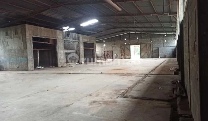 Pabrik Sumpit Dibawah Njop