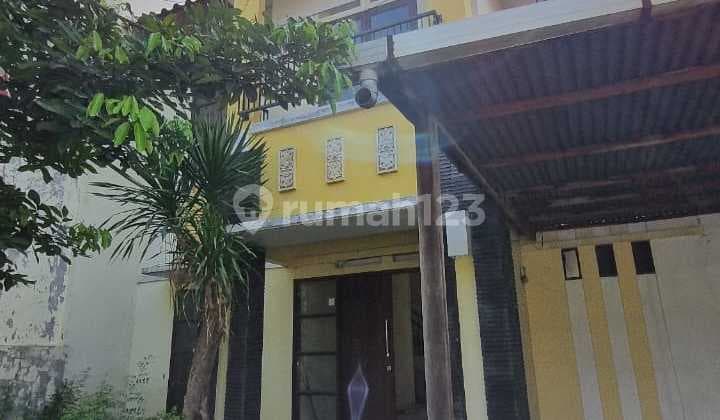2-Storey House at Taman Majapahit