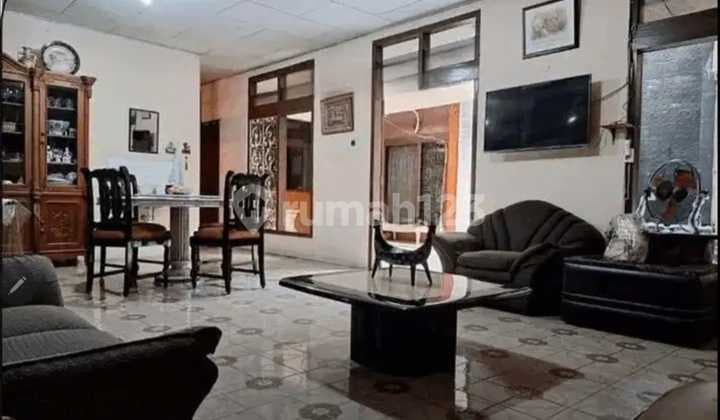 Jual rumah di Dr. Saharjo Setiabudi Jakarta Selatan