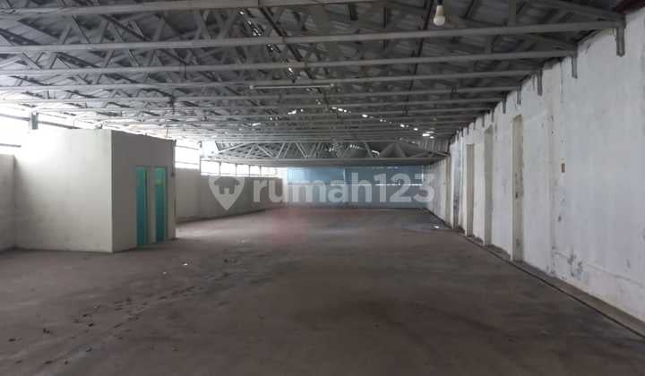 Warehouse for sale in Bambu Apus, Taman Mini, East Jakarta.