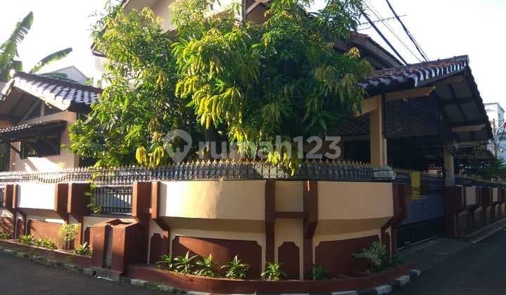 For Sale 2-Storey Hook House in DKI Plot, Kel. Pondok Kelapa, Kec. Duren Sawit. East Jakarta.