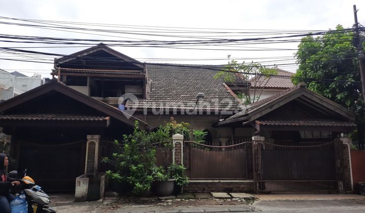 Dijual Rumah Tinggal 1 1/2 Lantai, Pinggir Jalan Besar, Rawamangun Jakarta Timur