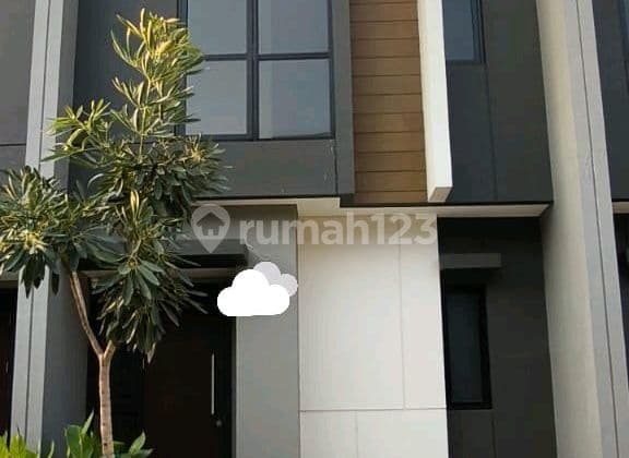 Disewa Rumah 2 Lantai di Summarecon Crown Gading Bekasi