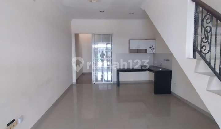 Dijual Rumah Green Lake City Lebar 4