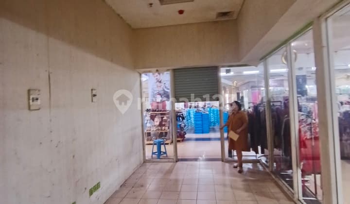 Disewakan 2 Kios Mall Taman Palem Cengkareng