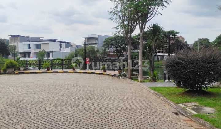 Dijual Rumah Green Lake City Tangerang 8X18 Bagus