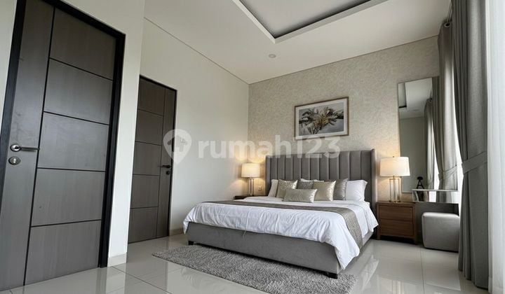 Rumahnya Posisi Hook Madap Barat Lokasi Strategis Dekat Toll BSD