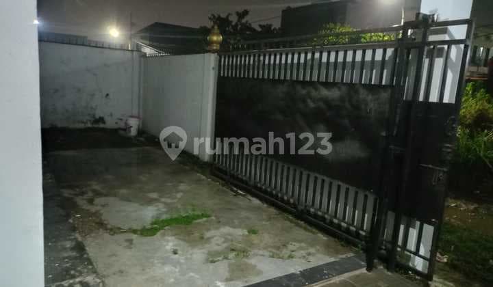 For Sale 1-Story House in Cakung, East Jakarta