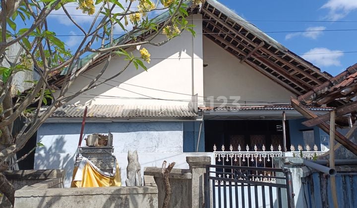 House For Sale in West Denpasar Bali - 10 Rooms Near Sanur, Airport & City Center