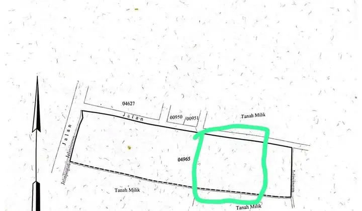Leasehold Land 9.5 Are, Rice Field View, Near the Road