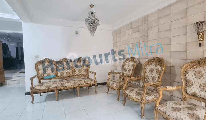 Rumah Strategis, LT 198, Jl Cempaka Putih Barat Xix, Jakarta Timur