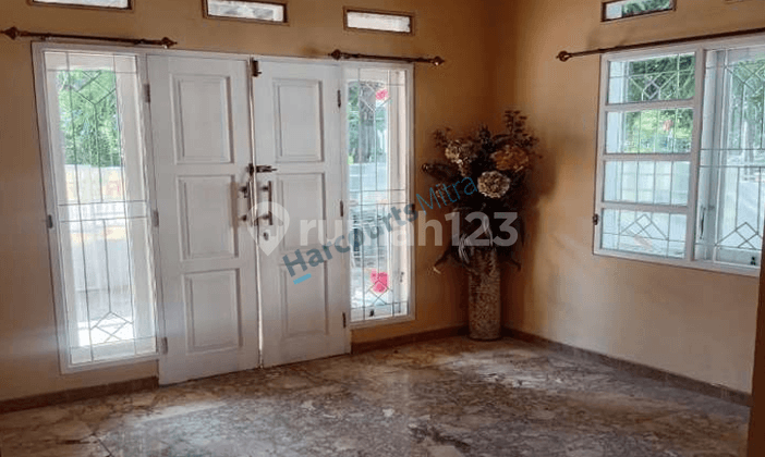 Rumah Hook Area Komersil, LT 138 M2, Griya Bukit Jaya, Gunung Putri