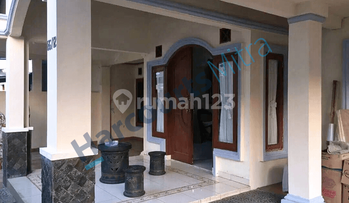 Rumah Mewah Hook Super Luas di Pondok Gede - LT 330 / LB 318
