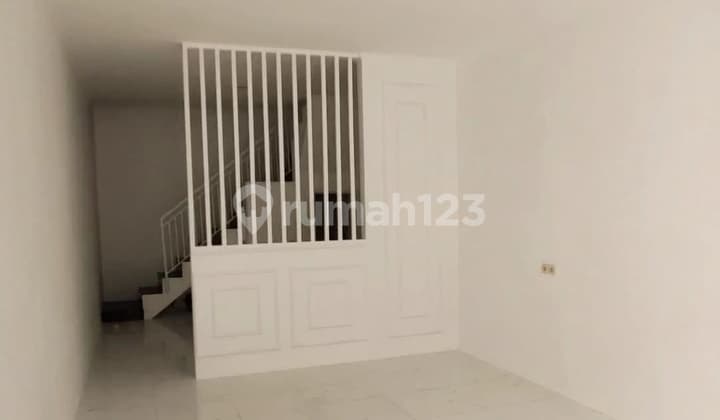 Rumah Cantik, Siap Huni 2 Lantai
