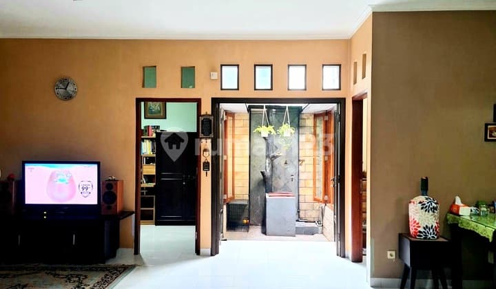 Rumah1 Setengah Lantai Bagus & Nyaman di Depok