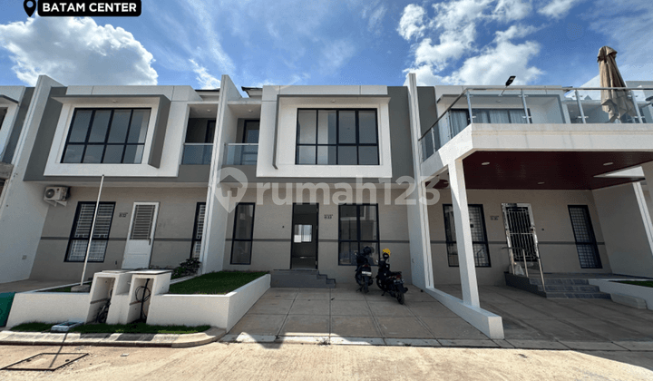 Rumah, 2 Lantai di Batam Centre Lokasi Strategis Diamond Pavilion