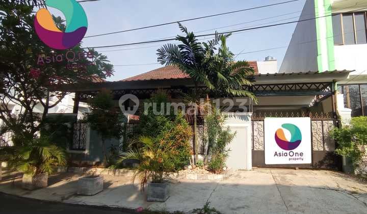 For Rent Spacious House Hook Position in Kayuputih, East Jakarta
