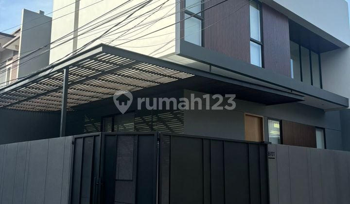 Disewakan Rumah Rapi Siap Huni di Gading Mas Barat Kelapa Gading Jakarta Utara