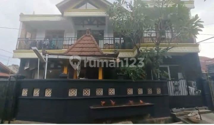 For Sale House Can Be Converted into Boarding House in Kayuringin Jaya, Bekasi