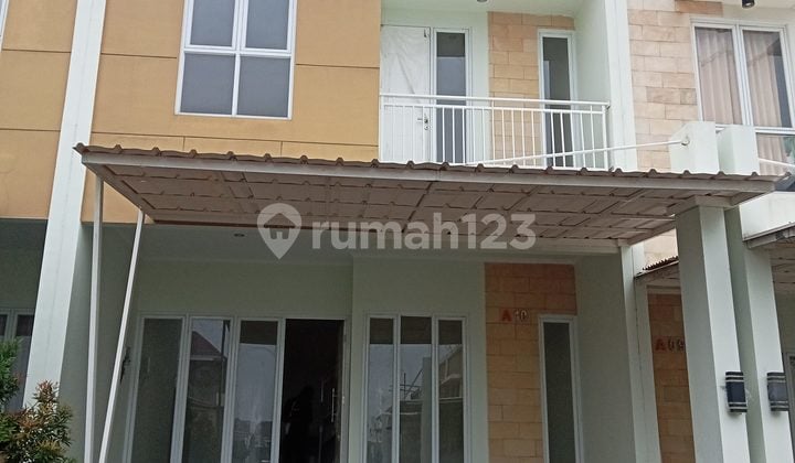 Rumah 2 Lantai Di Serpong