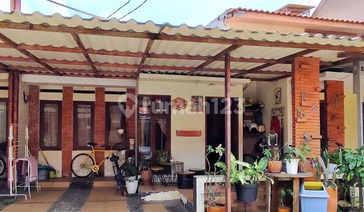 Rumah Selatan Jakarta dan Strategis Dekat Toll Ciputat BSD