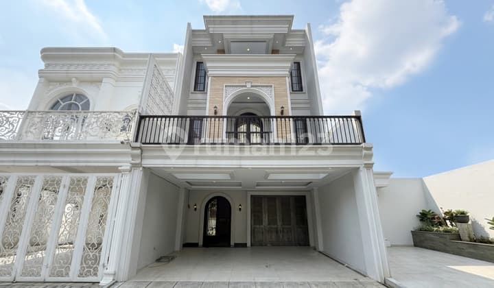 Townhouse Private Pool di Jagakarsa Dekat Tol Desari