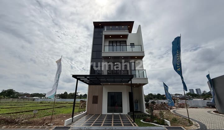 Brand New House Attic Room, Dekat Tol ,Di Cilandak Kko Termurah