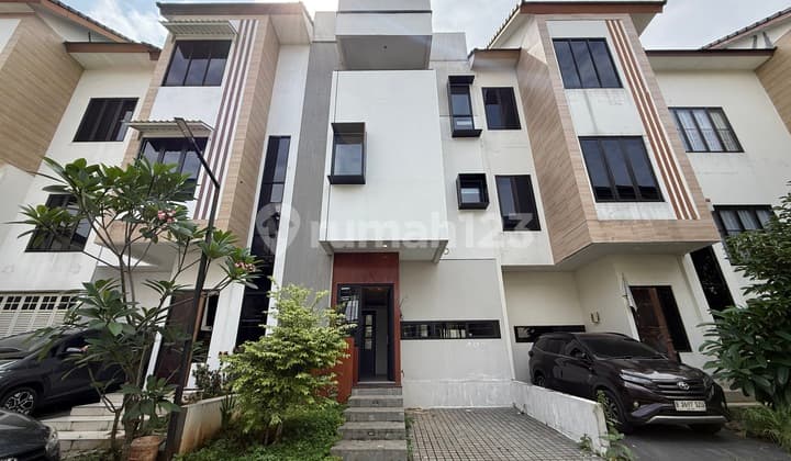 Rumah Siap Huni Full Furnished, Dekat Tol Cibubur - Jakarta Timur